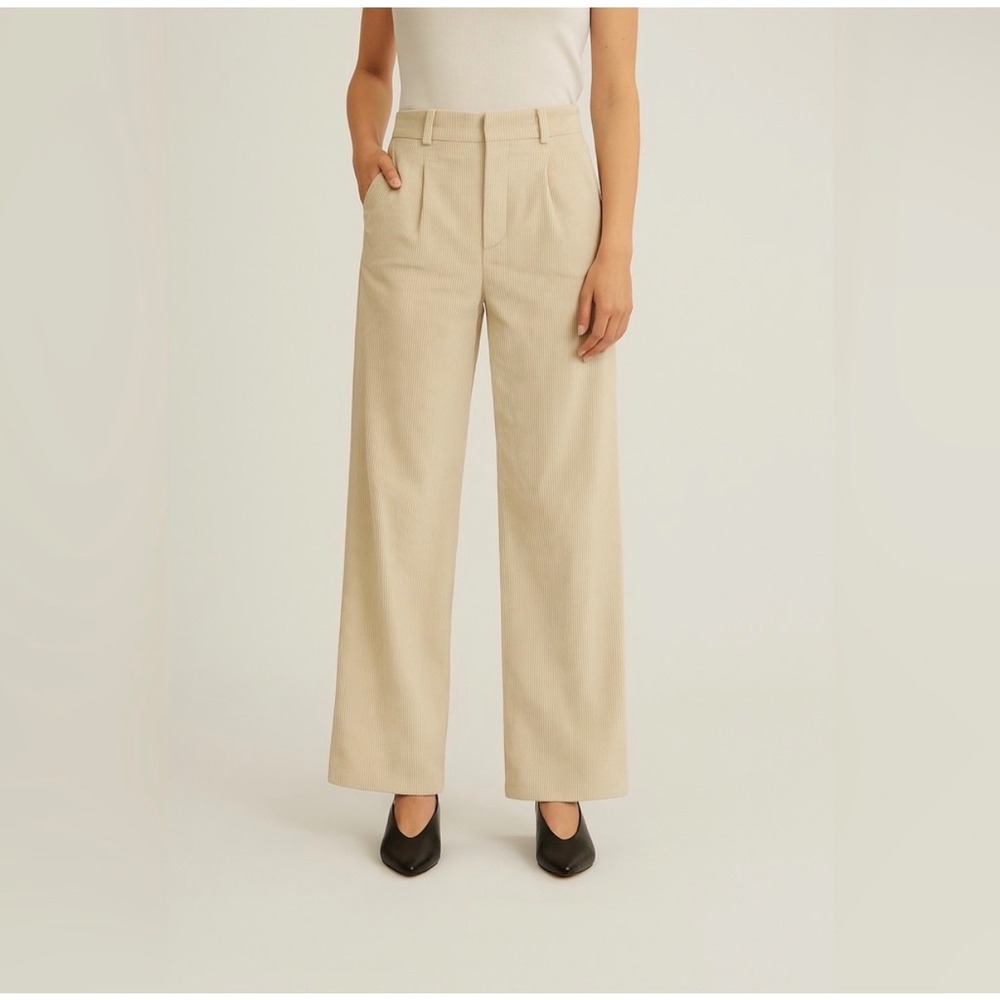 Natalie Busby Cream Wide Leg
Corduroy Pants High Rise
Pleated Trousers 4
